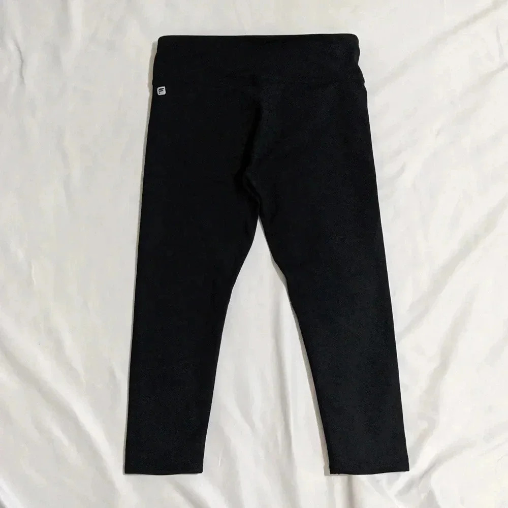 FABLETICS Define PowerHold Mid-Rise Capri, Color Black Size XS - Picture 4 of 14
